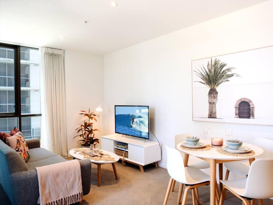Broadbeach Stunner Modern And Central Gold Coast Exterior foto
