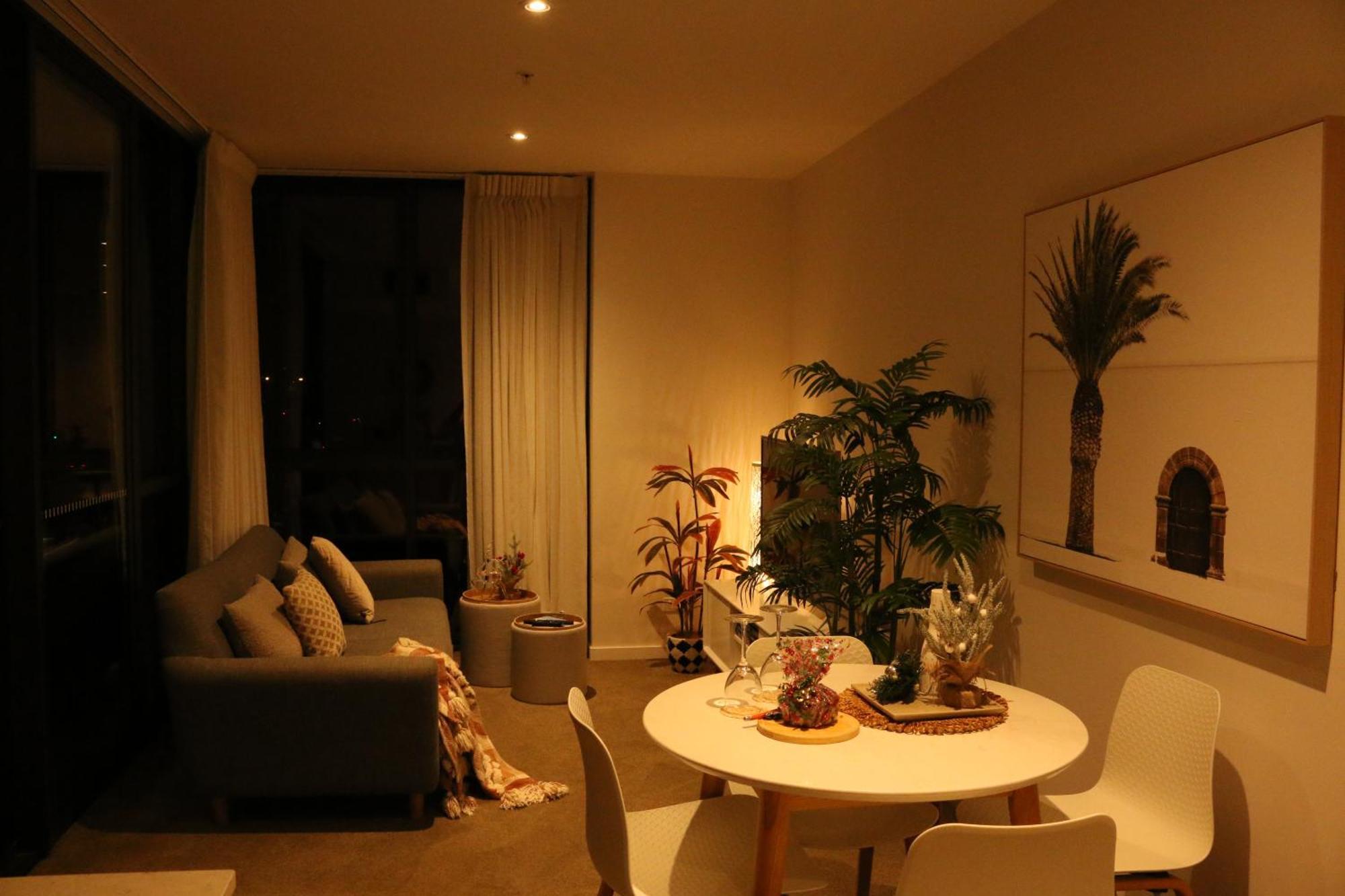 Broadbeach Stunner Modern And Central Gold Coast Exterior foto
